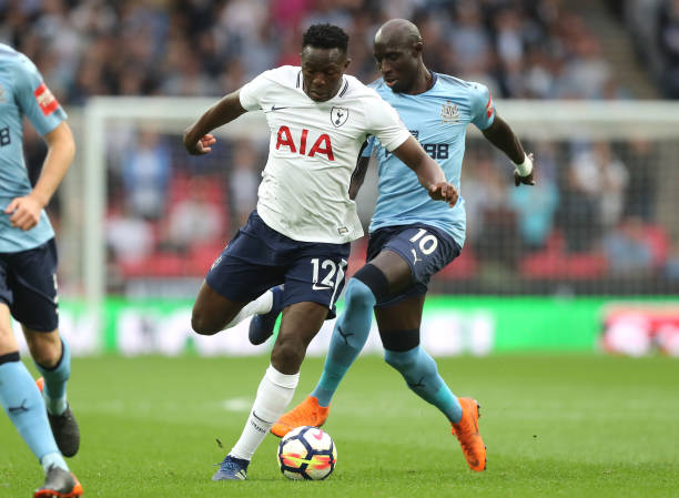 年轻球员首 年轻球员首