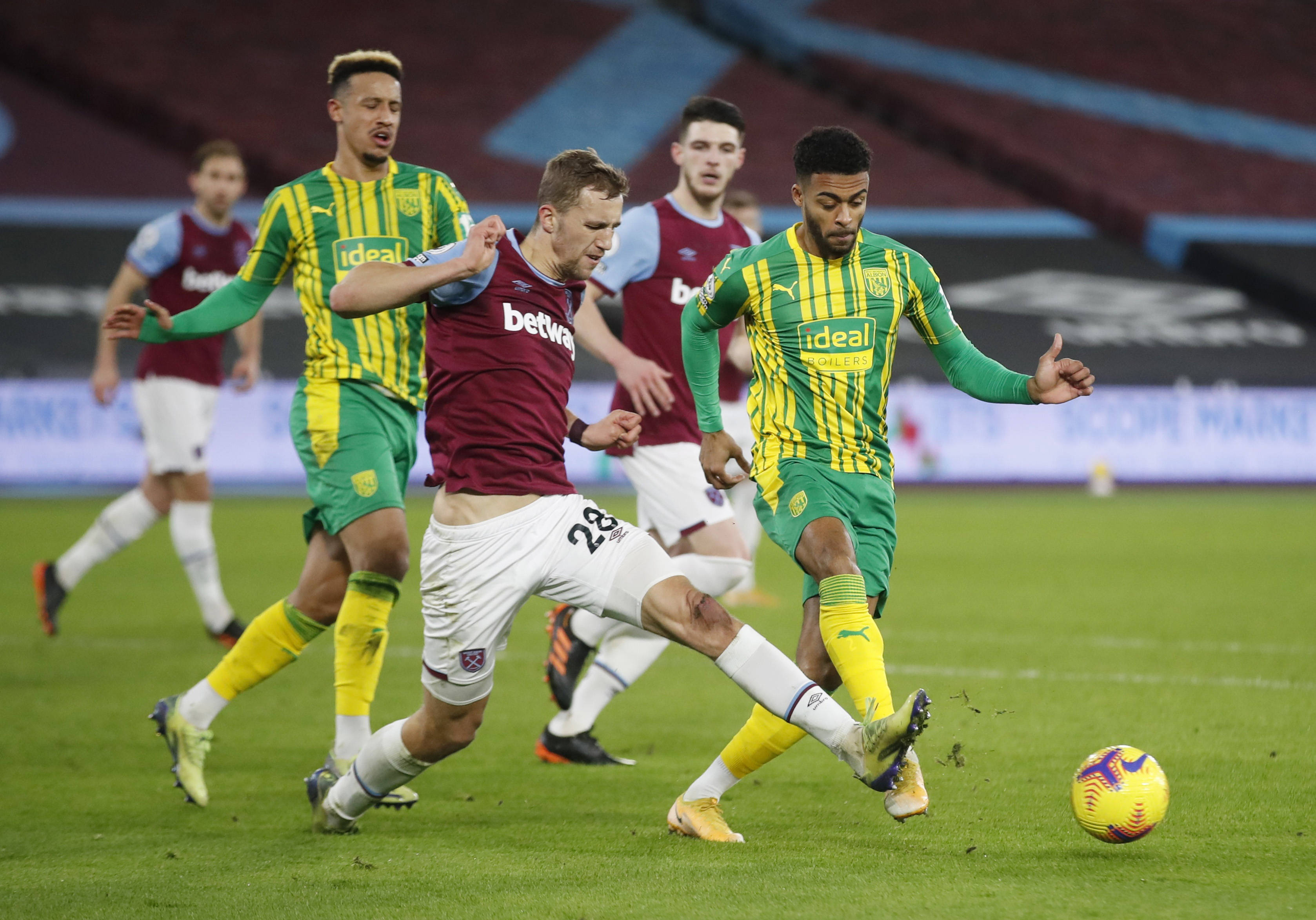 其他年轻人 其他年轻人